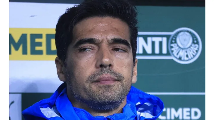 Foto: Ettore Chiereguini/AGIF - Palmeiras almeja Richard Rios, meio-campista que está na mira do Corinthians