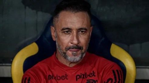 Foto: Thiago Ribeiro/AGIF - Vítor Pereira está em busca de seu primeiro título com o Flamengo