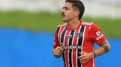 Gabriel Neves com a camisa do São Paulo - Foto: Marcello Zambrana/AGIF