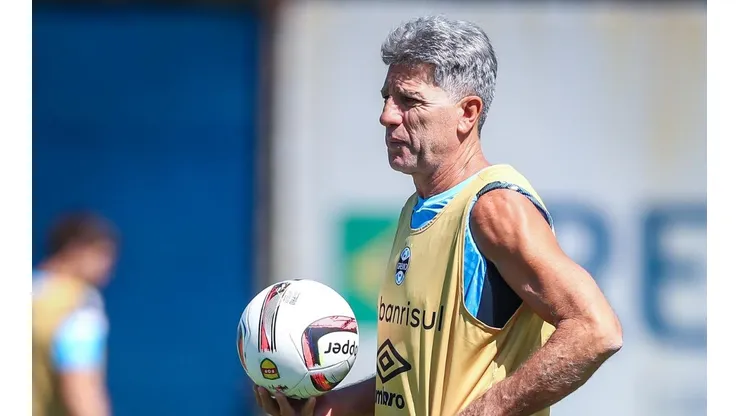 Foto: Lucas Uebel/Grêmio FBPA - Renato durante treino desde sábado (18).