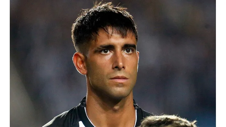 Foto: Vitor Silva/Botafogo/Divulgação - Di Plácido: lateral estreou bem pelo Botafogo