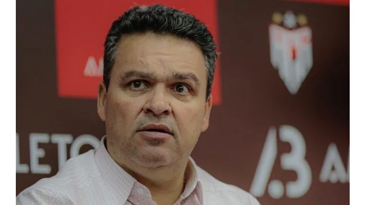 Foto: Bruno Corsino/ACG - Adson Batista trouxe alguns nomes conhecidos para reforçar o elenco.