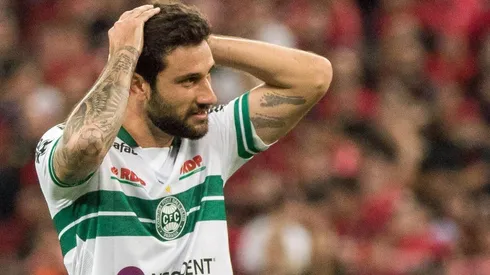 Foto: (Robson Mafra/AGIF) - Boschilia tem sofrido com frequentes lesões no Coritiba