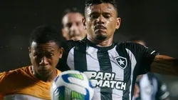 Foto: Vitor Silva/Botafogo - Tiquinho marca três gols