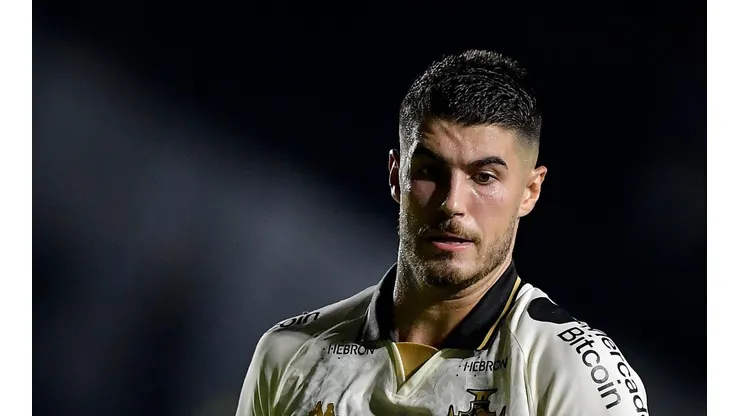 Pedro Raul entrega estratégia do Vasco para o clássico