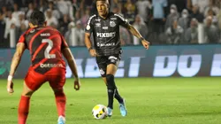 Foto: Fernanda Luz/AGIF - Ângelo busca o primeiro gol na Vila Belmiro