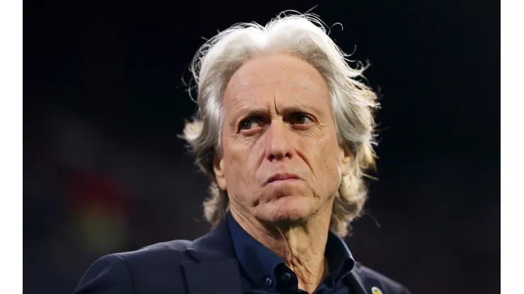 Foto: Fran Santiago/Getty Images - Jorge Jesus perdeu para Sampaoli na Europa League