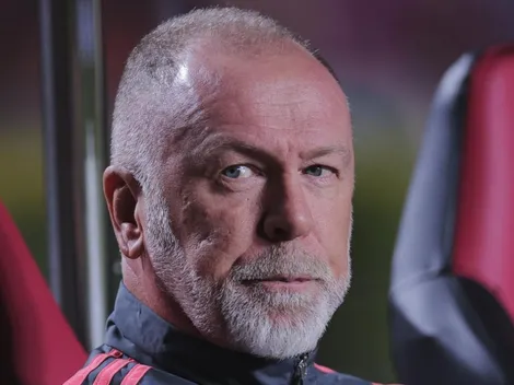 "Um incômodo com ele"; Dirigente do Grêmio dá 'invertida' em Mano Menezes