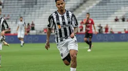 Foto: Robson Mafra/AGIF - Allan: volante entrou na mira do Palmeiras