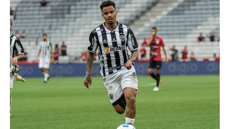 Foto: Robson Mafra/AGIF - Allan: volante entrou na mira do Palmeiras