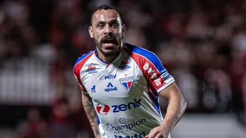 Foto: Isabela Azine/AGIF - Moisés está se recuperando de lesão