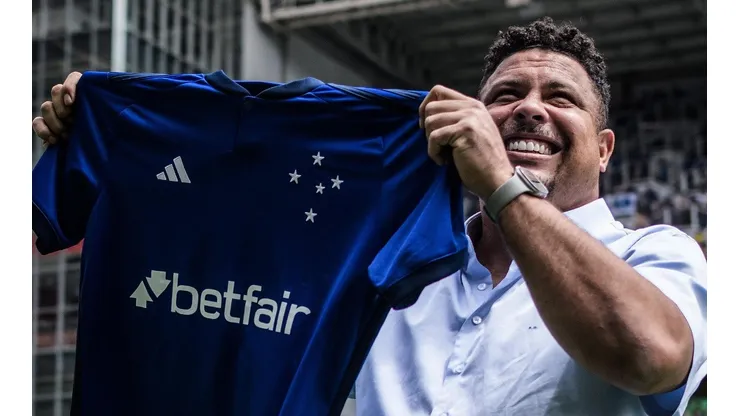 Foto: (Gustavo Aleixo/Cruzeiro) - Dono de 90% das ações da SAF do Cruzeiro, Ronaldo também é embaixador da Betfair