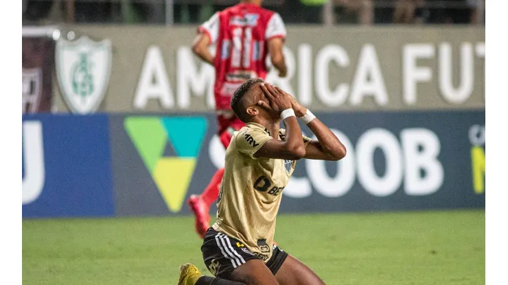 Foto: Fernando Moreno/AGIF - Pedrinho deve ser "barrado" por Coudet diante do Millonarios