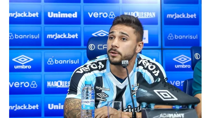 Foto: (Lucas Uebel/Grêmio FBPA) - João Pedro é postulante à titularidade no Grêmio