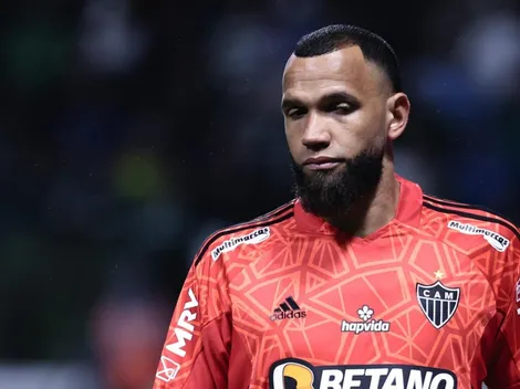 Everson manda a real e entrega planos de Coudet na Libertadores