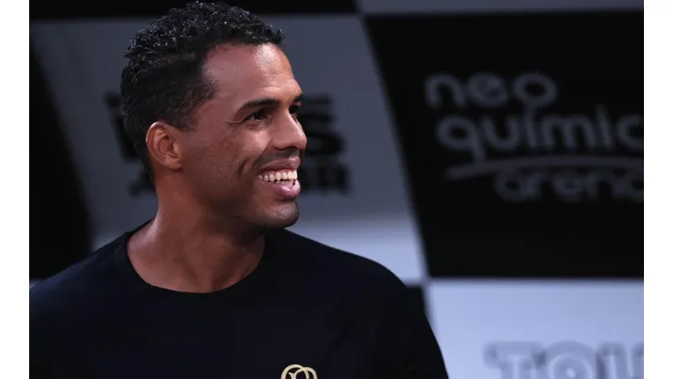 Foto: Ettore Chiereguini/AGIF - Fernando Lázaro foi efetivado nesta temporada
