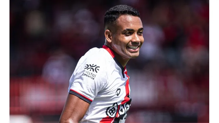 Isabela Azine/AGIF - Airton, jogador do Atlético-GO