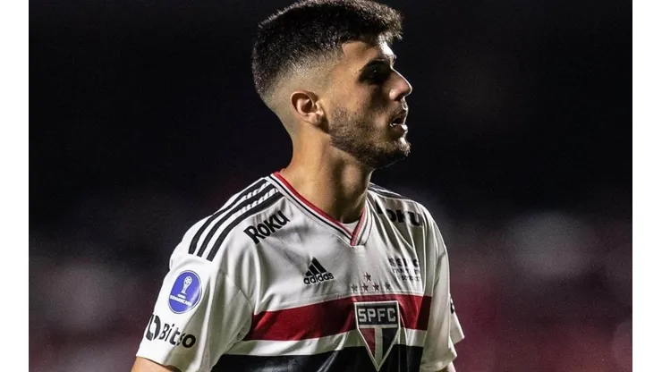 Lucas Beraldo virou titular do São Paulo - Foto: Rubens Chiri/São Paulo FC