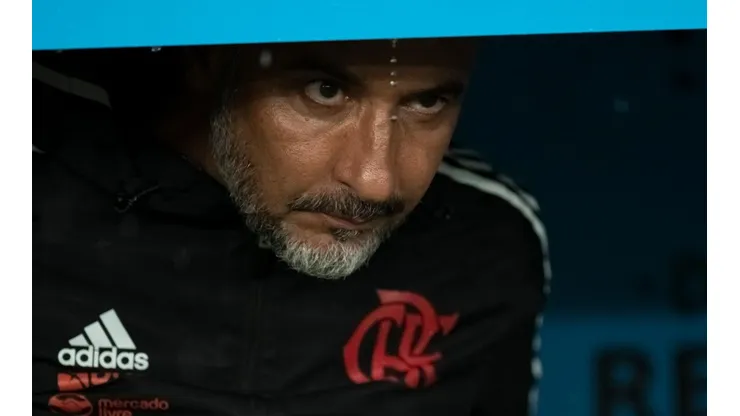 Jorge Rodrigues/AGIF - Vitor Pereira, técnico do Flamengo