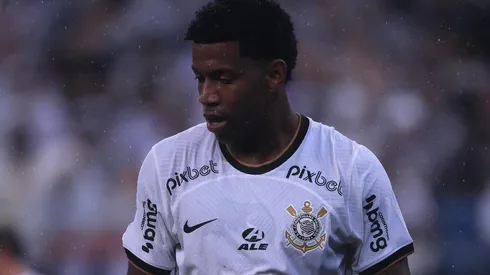 Foto: (Ettore Chiereguini/AGIF) - Gil tem contrato com o Corinthians até o final desta temporada
