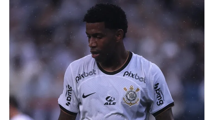 Foto: (Ettore Chiereguini/AGIF) - Gil tem contrato com o Corinthians até o final desta temporada