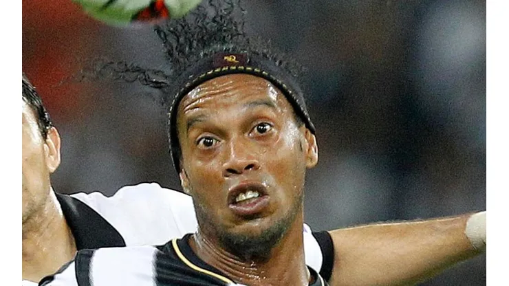 Agif/Wagner Meier - Colega de Ronaldinho pode ir ao Cruzeiro