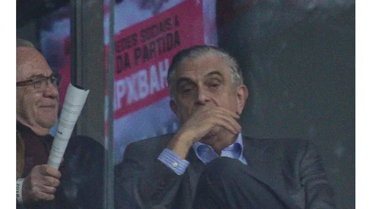 Foto: Gabriel Machado/AGIF- Petraglia tenta a contratação de Ademir