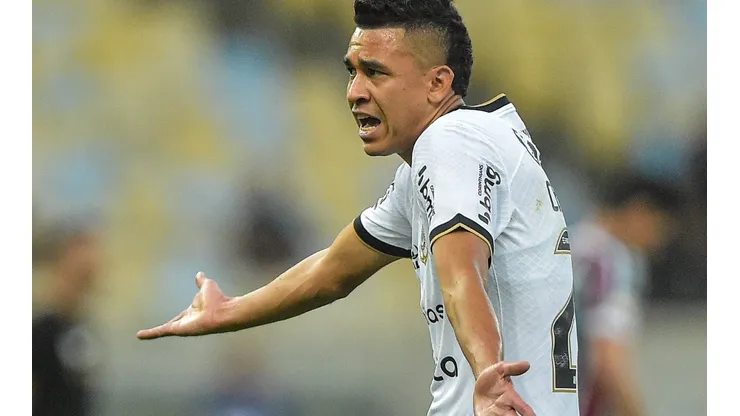 Foto: Thiago Ribeiro/AGIF - Cantillo vem sem espaço no Corinthians de Fernando Lázaro