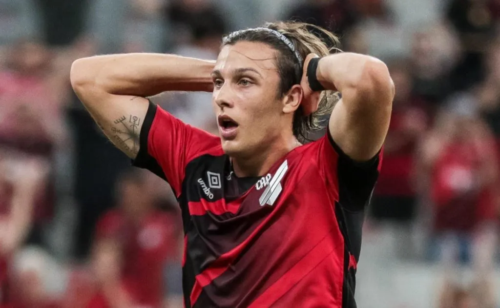 Canobbio está de saída do Athletico. Robson Mafra/AGIF.