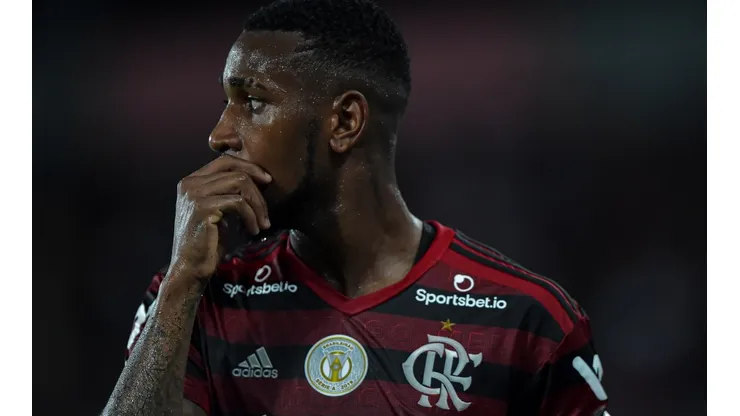 Foto: Thiago Ribeiro/AGIF - Gerson marcou época no Mengão e quer retornar em 2023