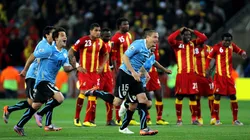 Photo by Clive Rose/Getty Images - Uruguai e Gana se encaram novamente em uma Copa do Mundo depois das quartas de final de 2010