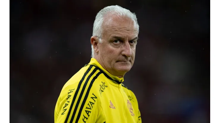 Foto: Jorge Rodrigues/AGIF - Dorival ficou surpreso com ação da Diretoria do Flamengo