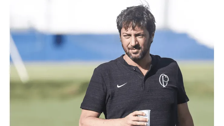 Foto: Agência Corinthians/ Notícia de Vítor Pereira no Flamengo mexeu nos bastidores do Corinthians e Clube"se manifestou" internamente.