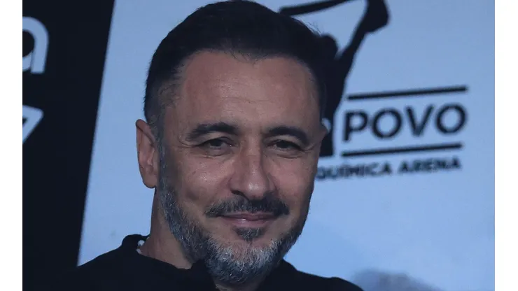 Vitor Pereira tem jogador preferido no Fla e bastidores são revelados
