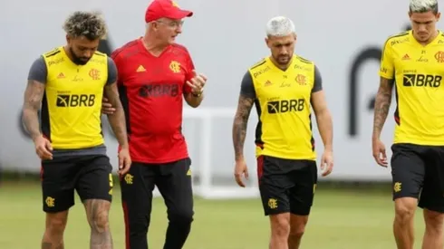 Vasco negocia a chegada de Campeão da Libertadores pelo Flamengo