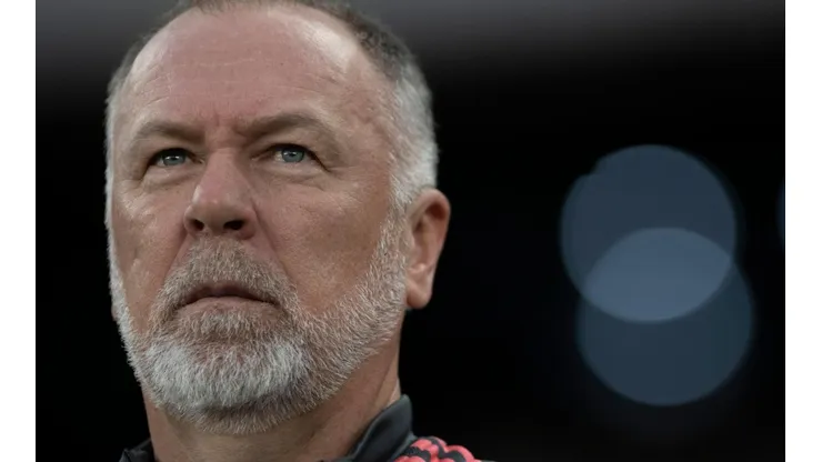 Jorge Rodrigues/AGIF - Mano Menezes, técnico do Internacional queria a volta do jogador