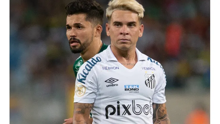 Soteldo é o camisa 10 do Santos - Foto: Gil Gomes/AGIF