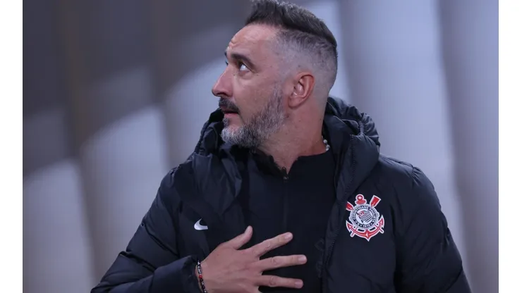 Foto: Marcello Zambrana/AGIF - Vítor Pereira deve ser anunciado pelo Flamengo