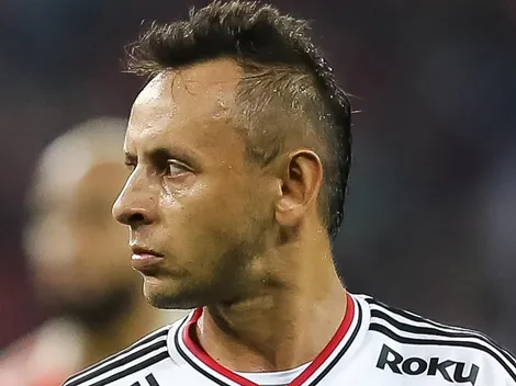 Condição para renovar com Rafinha é exposta e revolta torcedores