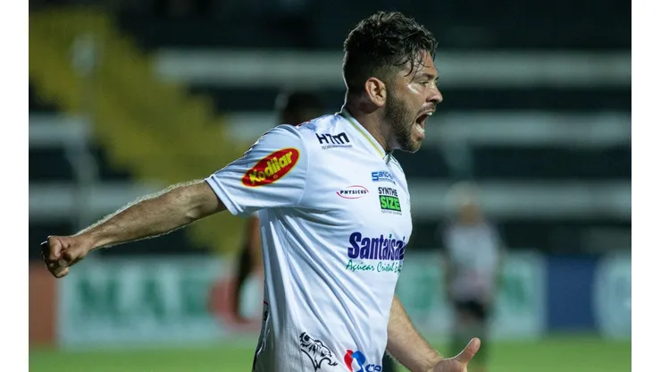 Foto: Joao Vitor Rezende Borba/AGIF - Diego Torres defendeu o Novorizontino em 2022.