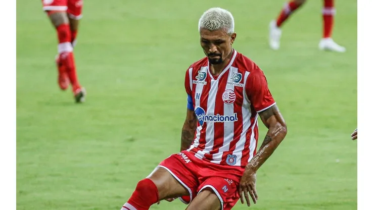 Foto: Paulo Paiva/AGIF - Kieza teve boas temporadas pelo Náutico, mas 2022 foi ruim.