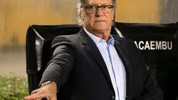 Foto: Daniel Vorley/AGIF - Falcão pensa em alternativa para o meio do Santos de Odair Helmmann