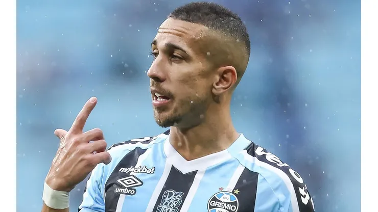 Pedro H. Tesch/AGIF - Nicolas pelo Grêmio.