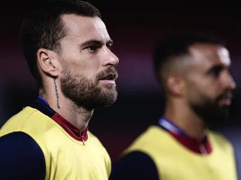 Lucas Lima ‘reaparece’ vestindo camisa de rival e santistas não ficam quietos