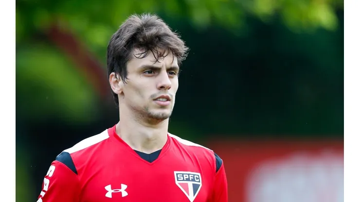 Marcello Zambrana/AGIF - Rodrigo Caio pode voltar ao Brasil