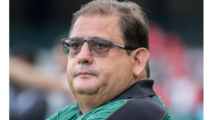 Foto: Robson Mafra/AGIF - Guto Ferreira: técnico elogiou jovem formado no Coxa