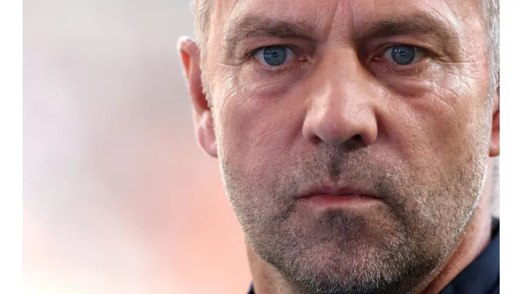 Alexander Hassens/Getty Images. Hans Flick admite 'apagão' da seleção alemã