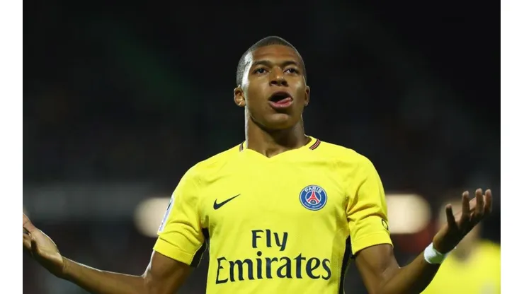 Dean Mouhtaropoulos/Getty Images/ "Estilo Mbappé"; "R$ 330 milhões"; Joia da base do Palmeiras chama atenção e entra no radar de times europeus.