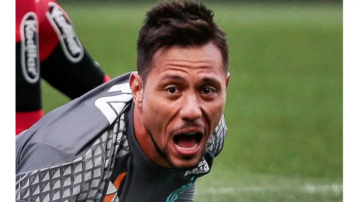 Foto: Ale Cabral/AGIF - Diego não se acertou com a diretoria gremista.