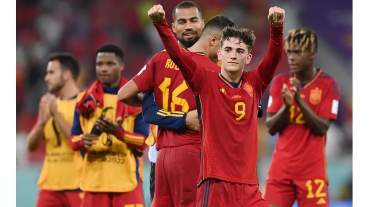 Photo by Stu Forster/Getty Images - Espanha começa com tudo na Copa do Mundo do Qatar